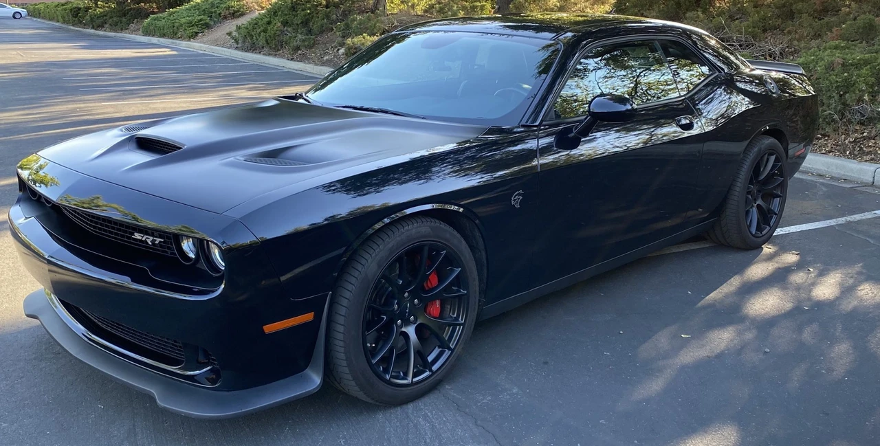 2015 Dodge Challenger SRT Hellcat 3rd Gen - Image 2 of 31