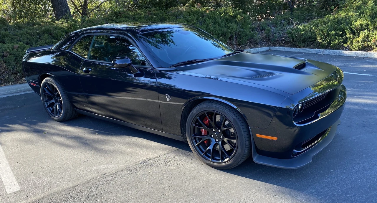 2015 Dodge Challenger SRT Hellcat 3rd Gen - Image 4 of 31