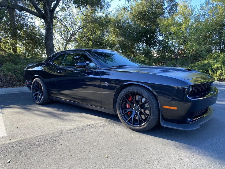 2015 Dodge Challenger SRT Hellcat 3rd Gen - Image 5 of 31