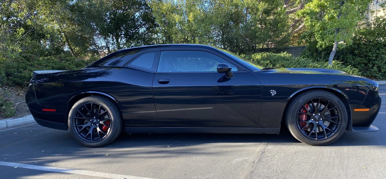 2015 Dodge Challenger SRT Hellcat 3rd Gen - Image 6 of 31