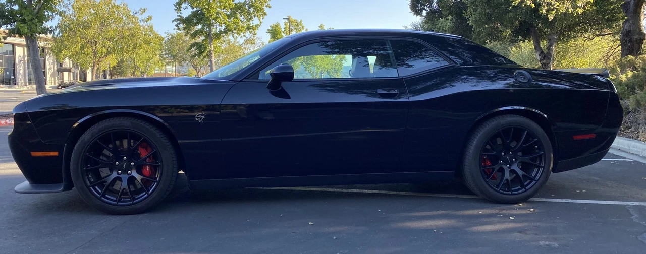 2015 Dodge Challenger SRT Hellcat 3rd Gen - Image 15 of 31