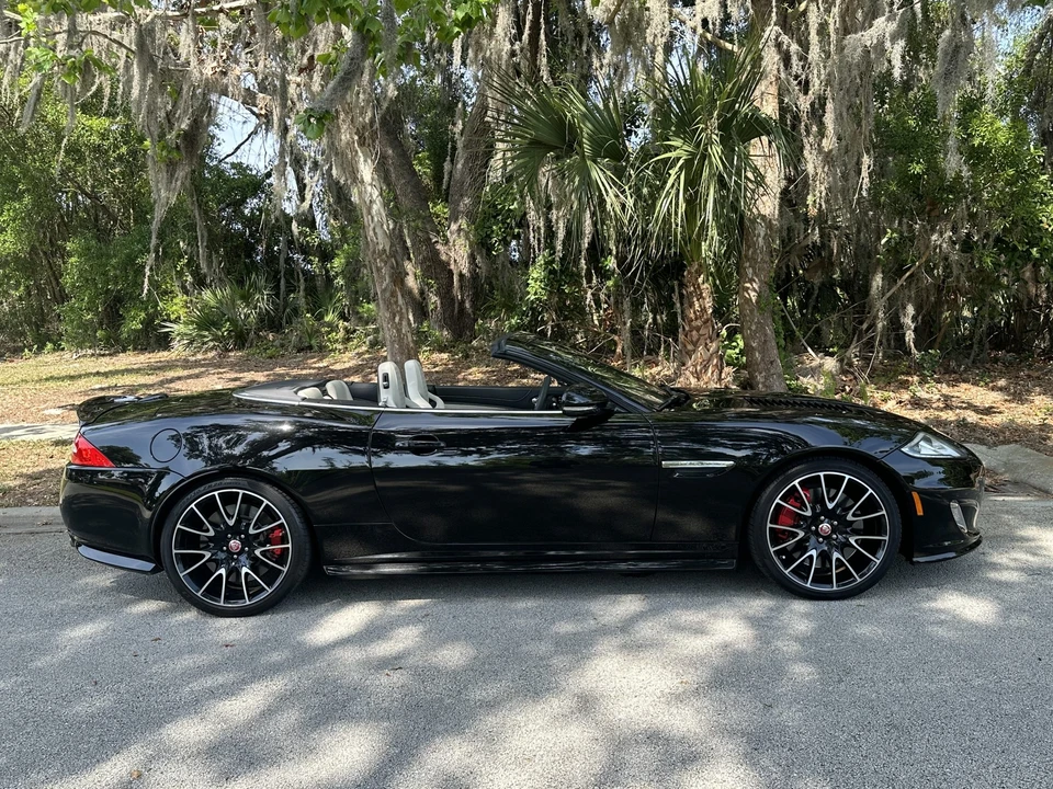 2015 Jaguar X150 XKR - Image 10 of 31
