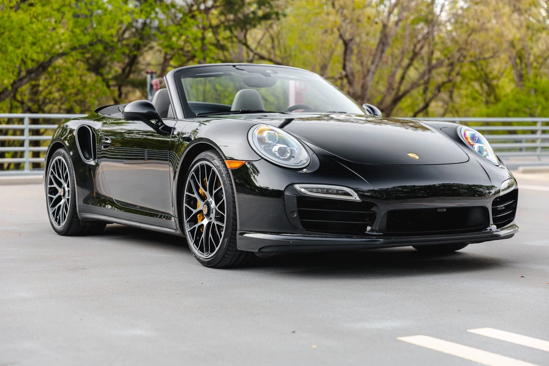 2015 Porsche 991 Turbo S - Image 13 of 31