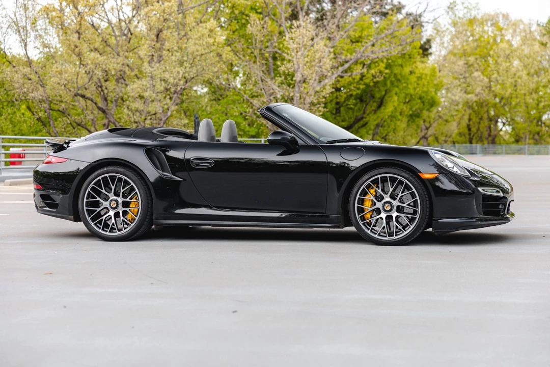 2015 Porsche 991 Turbo S - Image 16 of 31