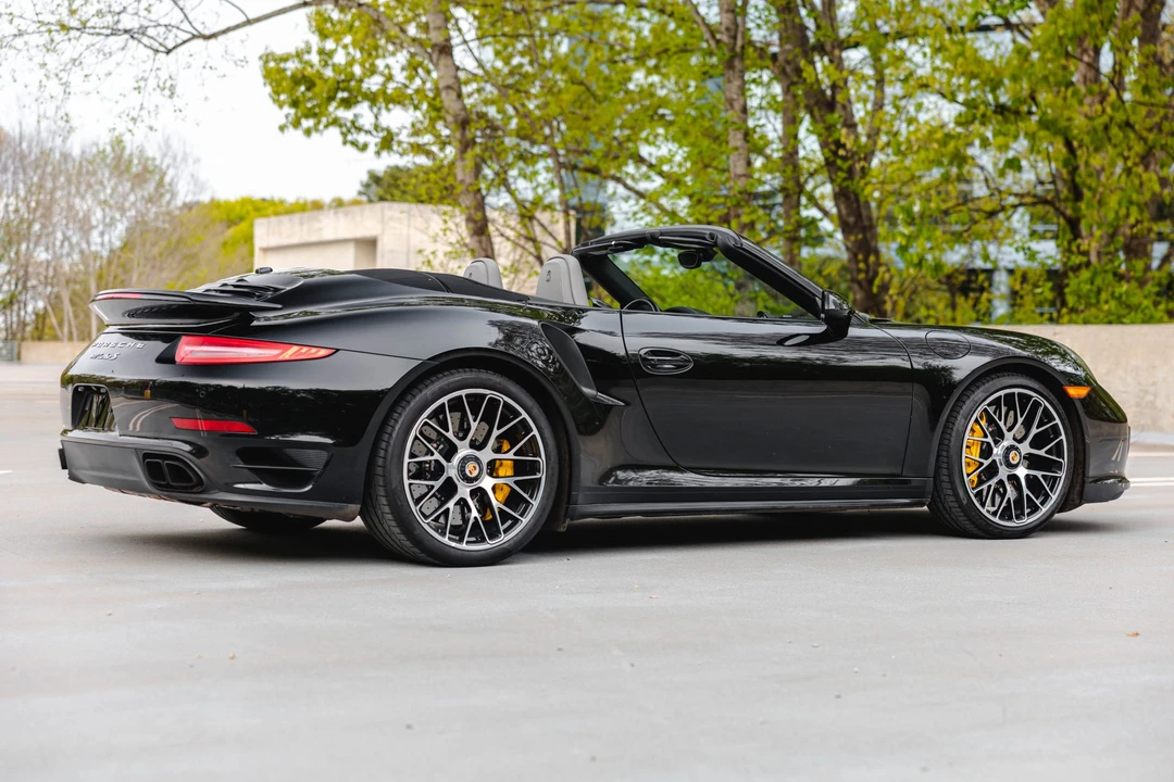 2015 Porsche 991 Turbo S - Image 19 of 31