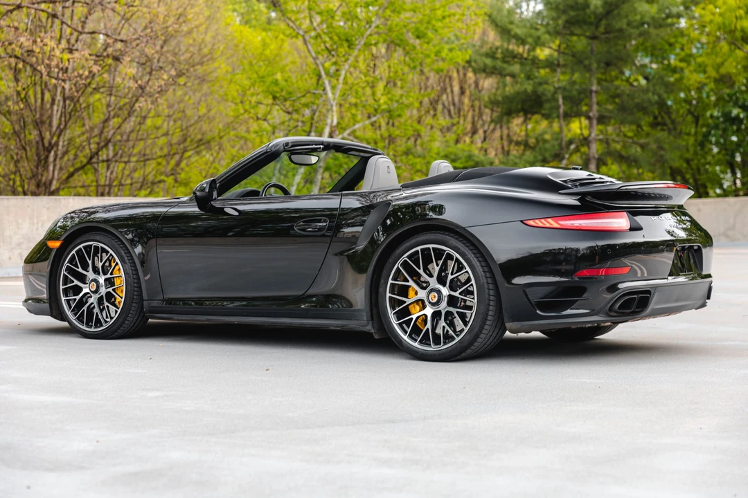 2015 Porsche 991 Turbo S - Image 28 of 31