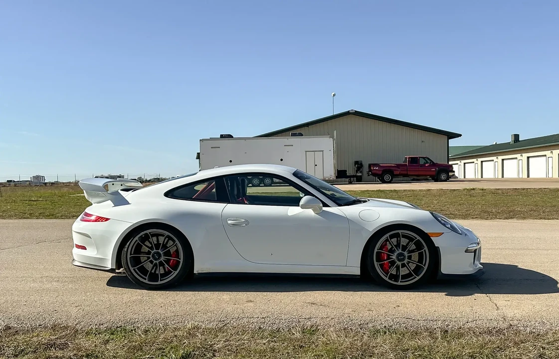 2015 Porsche 991 GT3 - Image 5 of 6