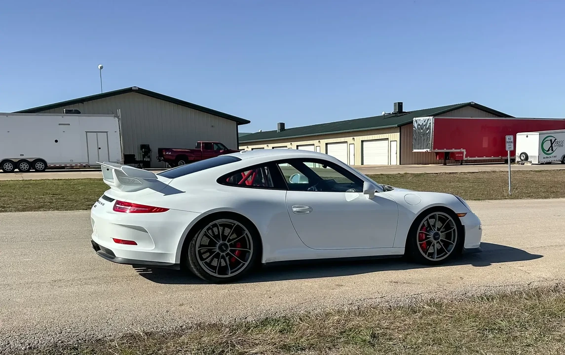2015 Porsche 991 GT3 - Image 6 of 6