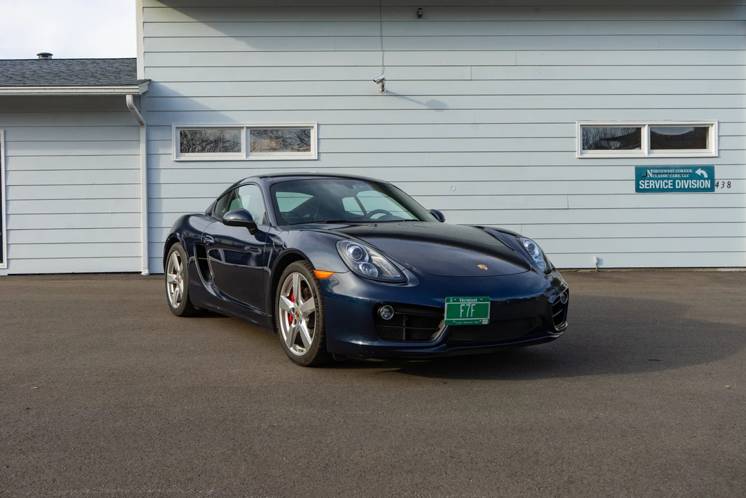 2015 Porsche 981 Cayman S - Image 9 of 31