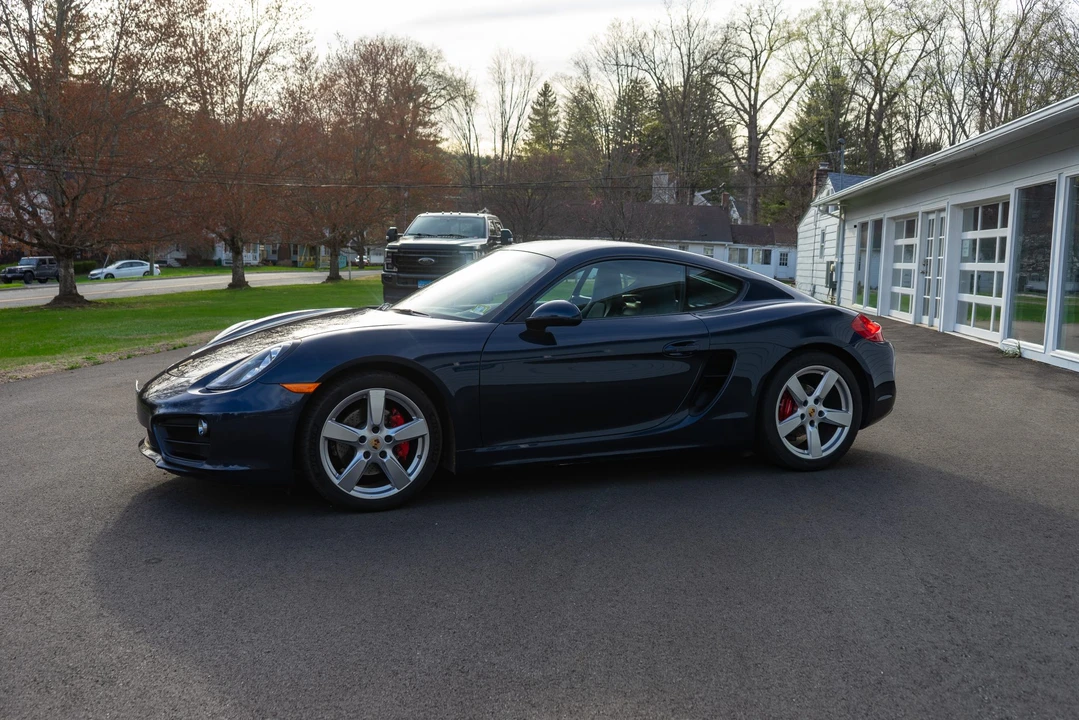 2015 Porsche 981 Cayman S - Image 2 of 31