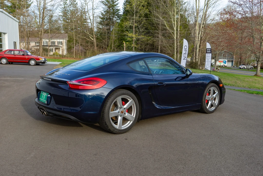 2015 Porsche 981 Cayman S - Image 14 of 31