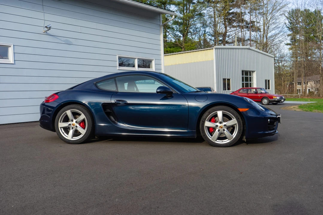 2015 Porsche 981 Cayman S - Image 12 of 31