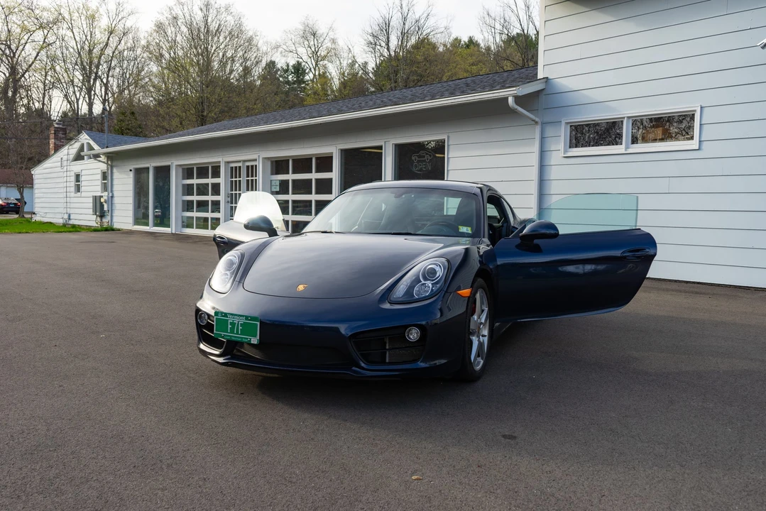 2015 Porsche 981 Cayman S - Image 22 of 31