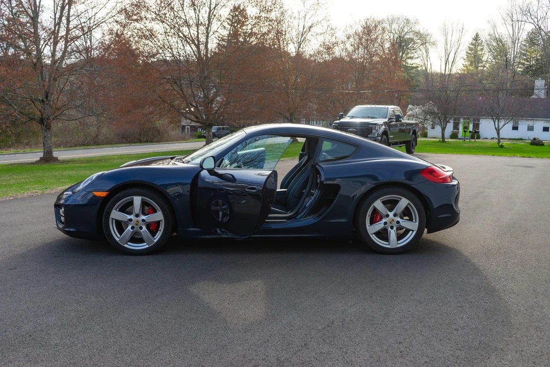 2015 Porsche 981 Cayman S - Image 25 of 31