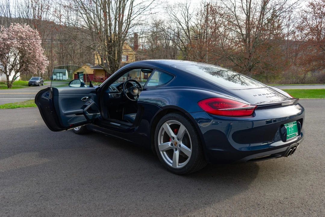 2015 Porsche 981 Cayman S - Image 27 of 31
