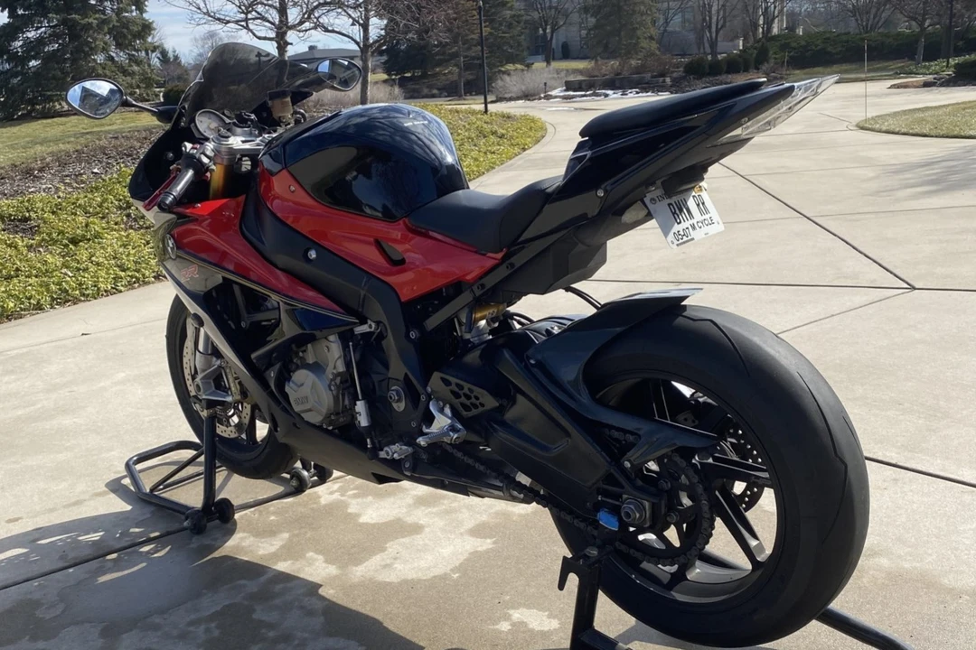 2016 BMW S1000 - Image 2 of 6