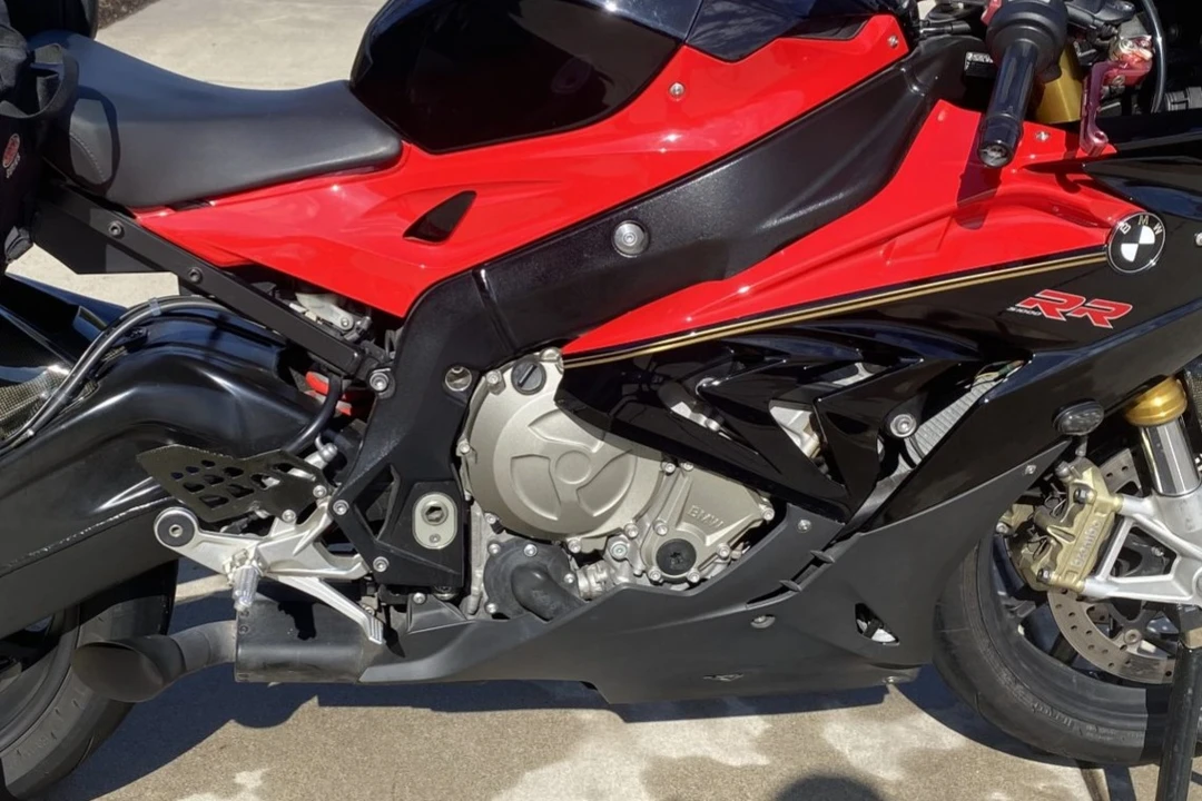 2016 BMW S1000 - Image 5 of 6