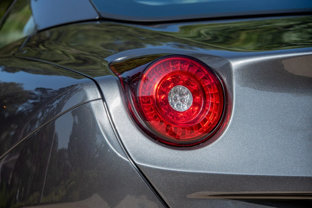 2016 Ferrari California T - Image 19 of 31