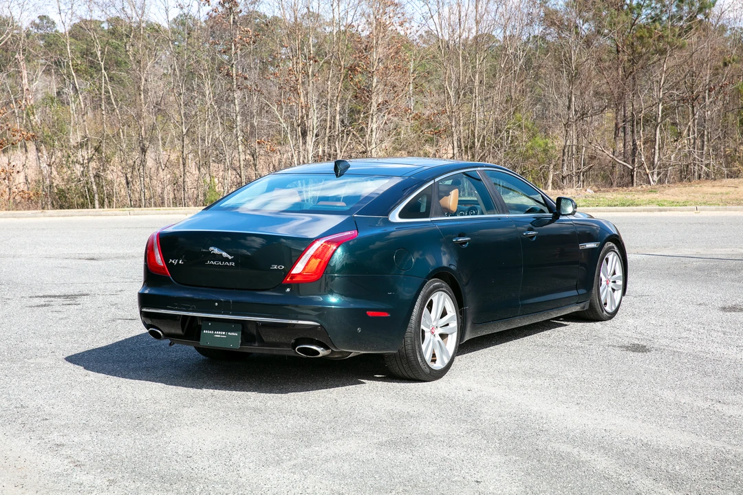 2016 Jaguar X351 XJ - Image 17 of 31