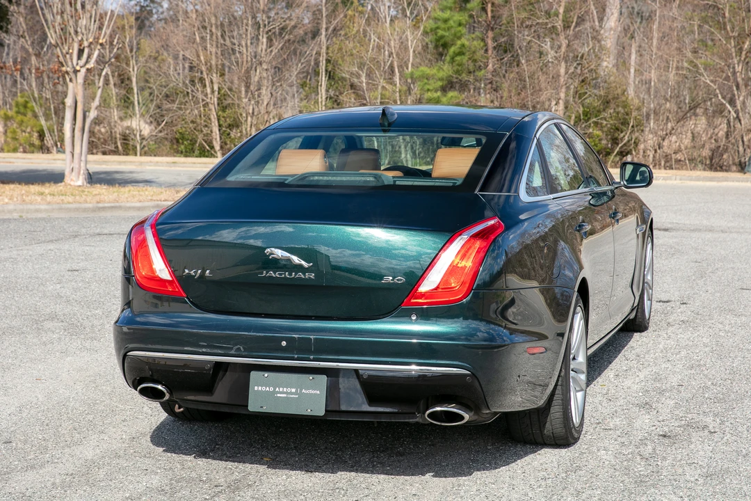 2016 Jaguar X351 XJ - Image 14 of 31