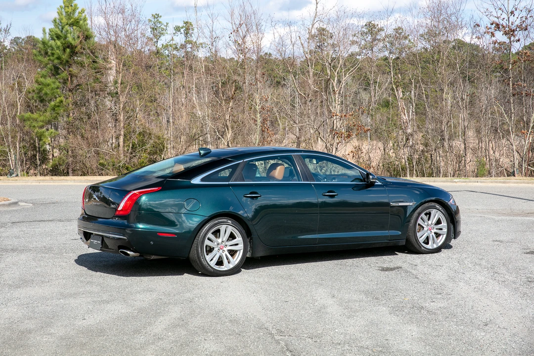 2016 Jaguar X351 XJ - Image 18 of 31