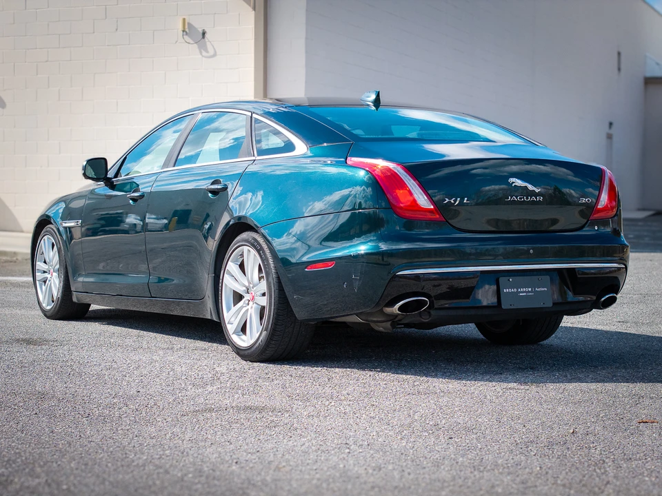 2016 Jaguar X351 XJ - Image 10 of 31