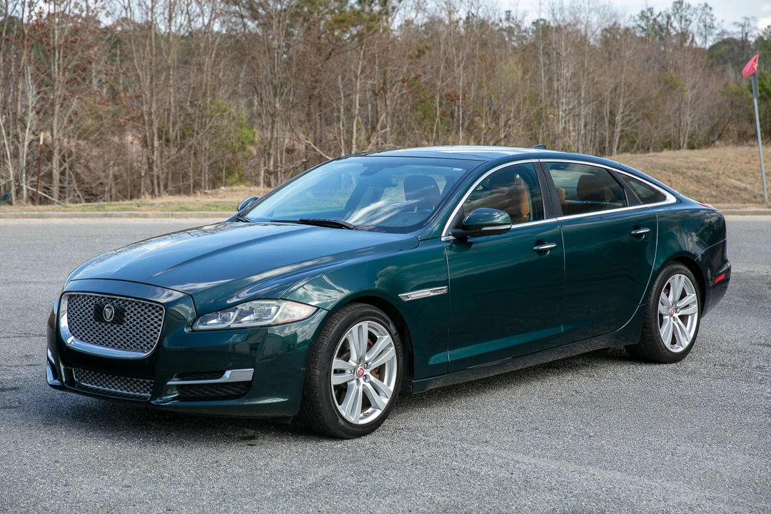 2016 Jaguar X351 XJ - Image 5 of 31