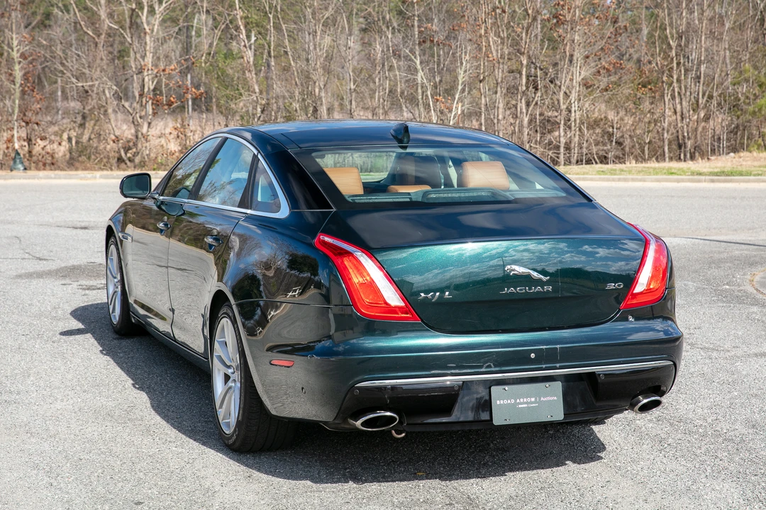 2016 Jaguar X351 XJ - Image 12 of 31