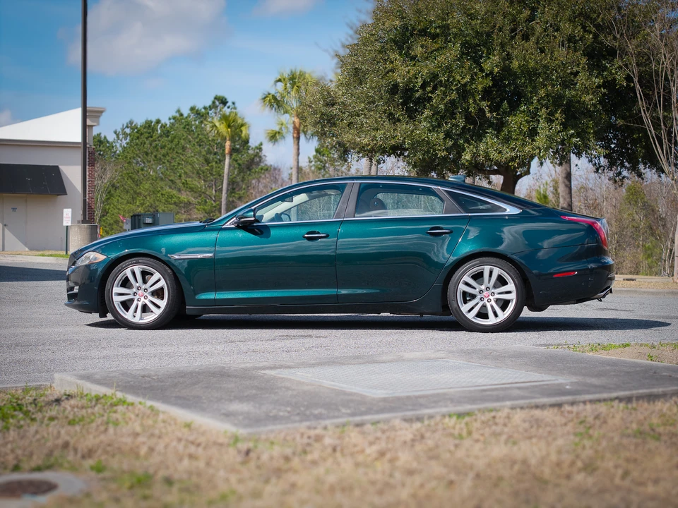 2016 Jaguar X351 XJ - Image 31 of 31