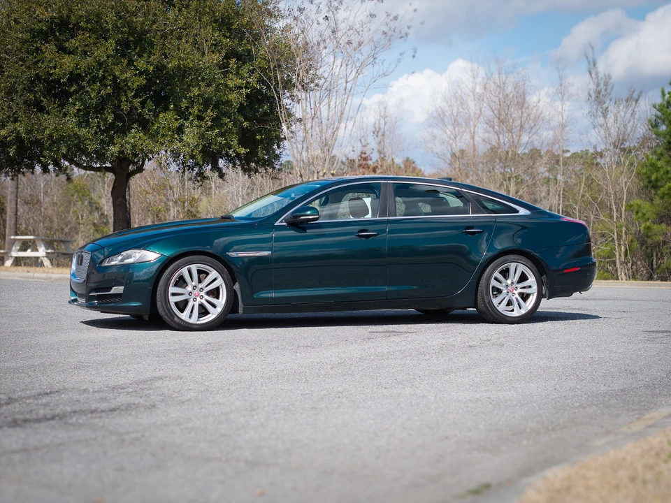 2016 Jaguar X351 XJ - Image 30 of 31