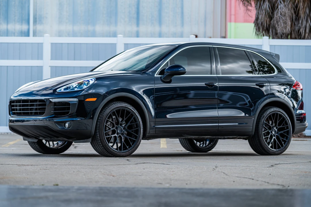 2016 Porsche 958 Cayenne Diesel - Image 16 of 31