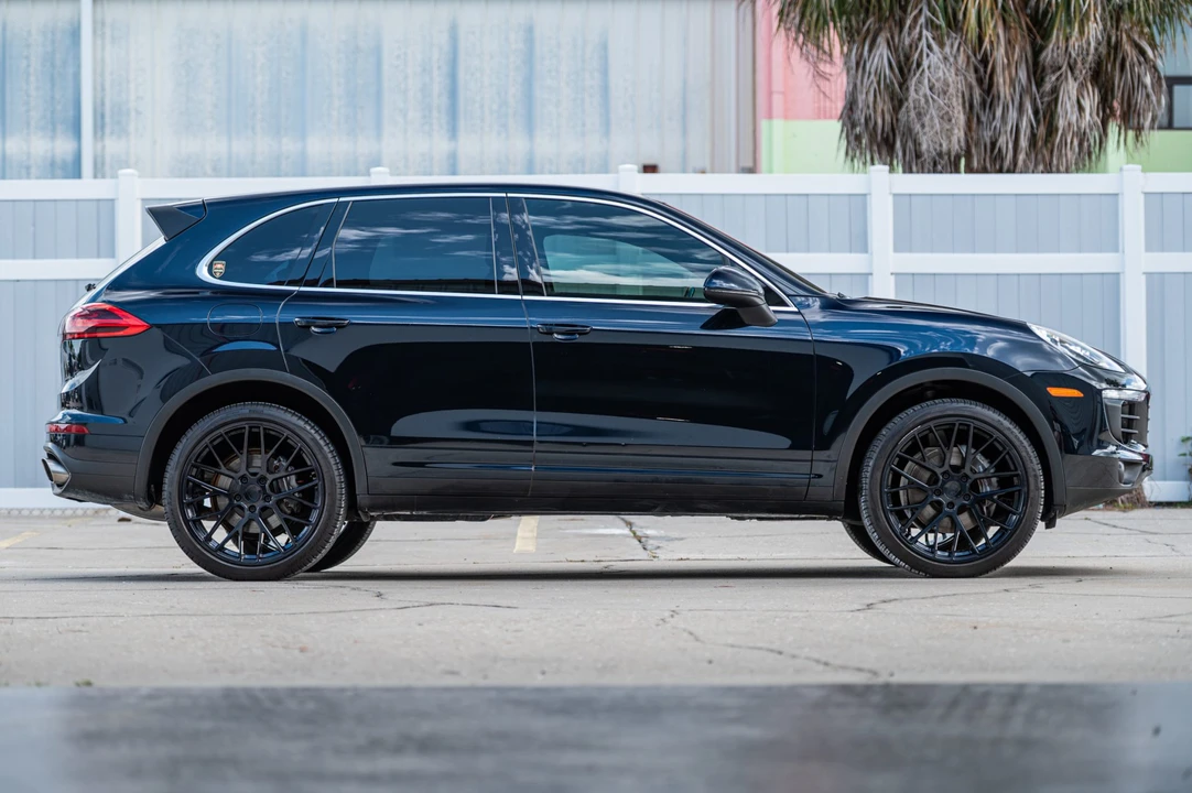 2016 Porsche 958 Cayenne Diesel - Image 26 of 31