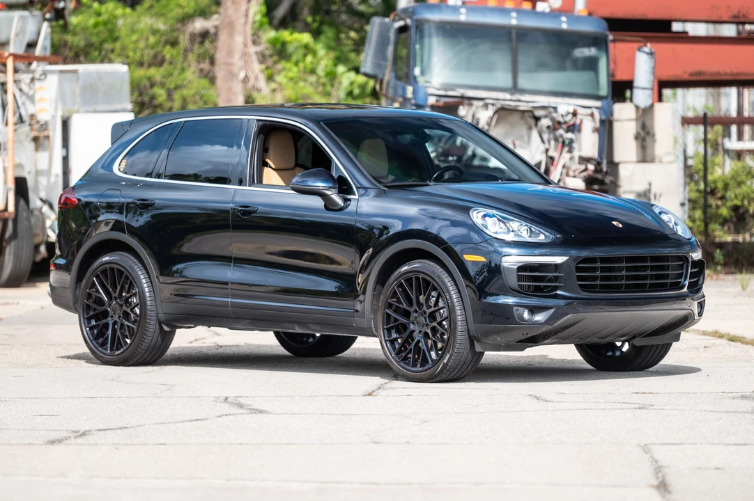2016 Porsche 958 Cayenne Diesel - Image 13 of 31