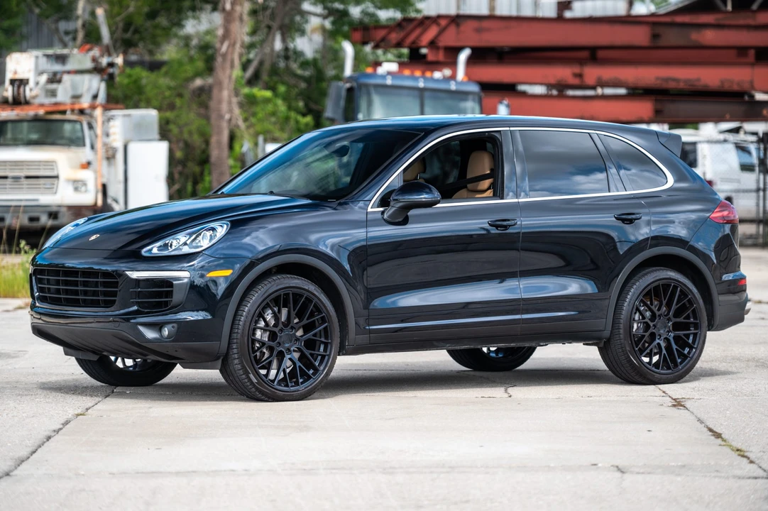 2016 Porsche 958 Cayenne Diesel - Image 3 of 31
