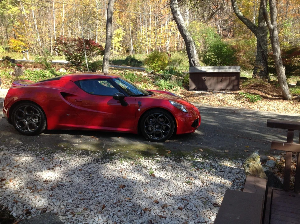 2017 Alfa Romeo 4C Coupe - Image 11 of 31