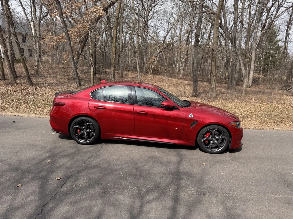 2017 Alfa Romeo Giulia Quadrifoglio - Image 16 of 31