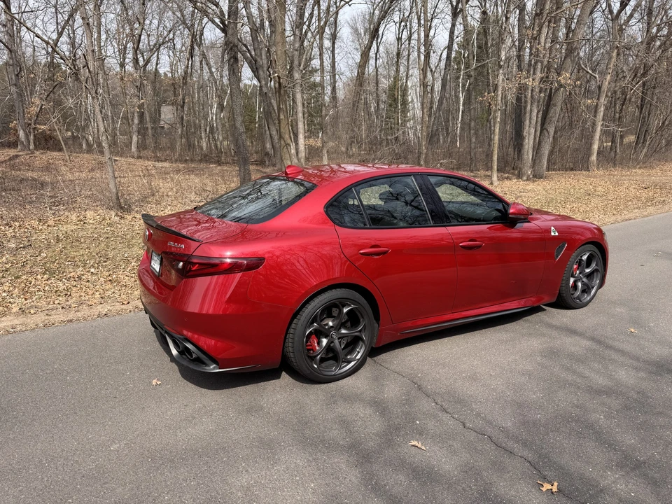 2017 Alfa Romeo Giulia Quadrifoglio - Image 21 of 31