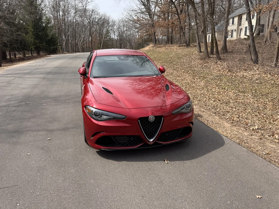 2017 Alfa Romeo Giulia Quadrifoglio - Image 10 of 31