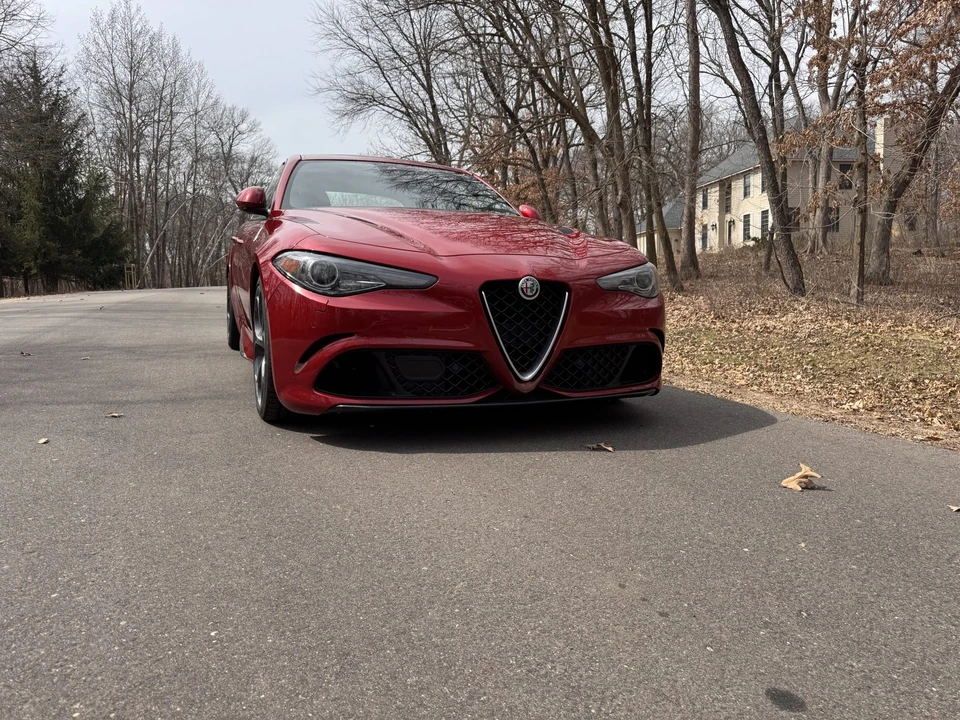 2017 Alfa Romeo Giulia Quadrifoglio - Image 7 of 31