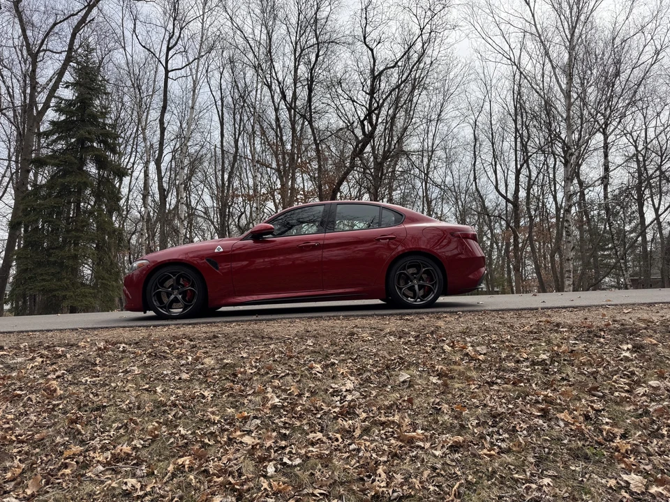 2017 Alfa Romeo Giulia Quadrifoglio - Image 30 of 31