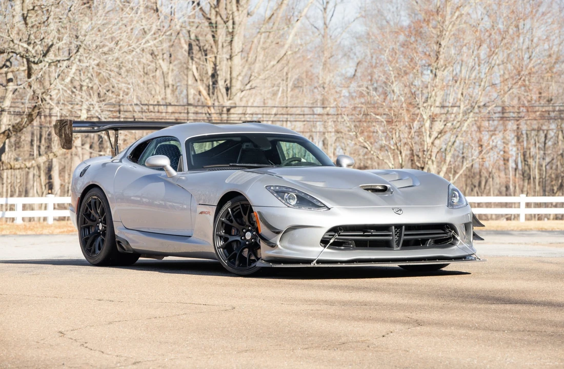 2017 Dodge Viper ACR 5th Gen - Image 2 of 31