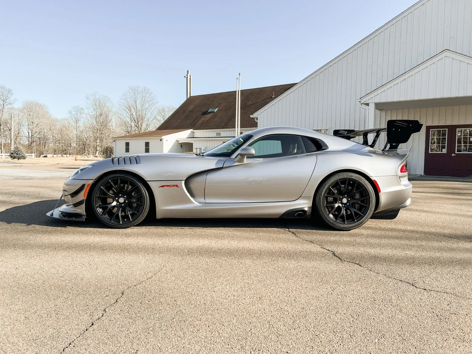 2017 Dodge Viper ACR 5th Gen - Image 15 of 31