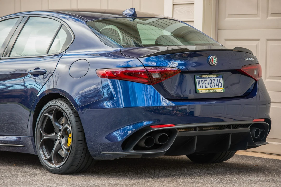 2018 Alfa Romeo Giulia Quadrifoglio - Image 11 of 31
