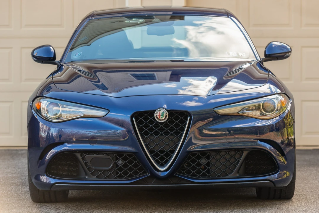 2018 Alfa Romeo Giulia Quadrifoglio - Image 9 of 31