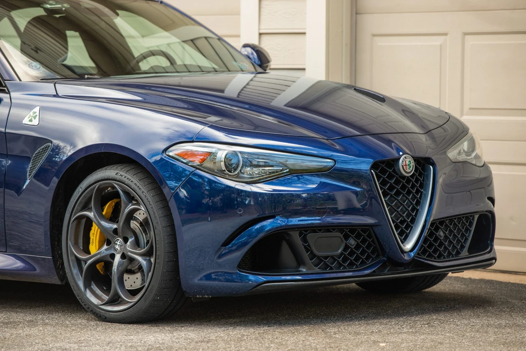 2018 Alfa Romeo Giulia Quadrifoglio - Image 13 of 31