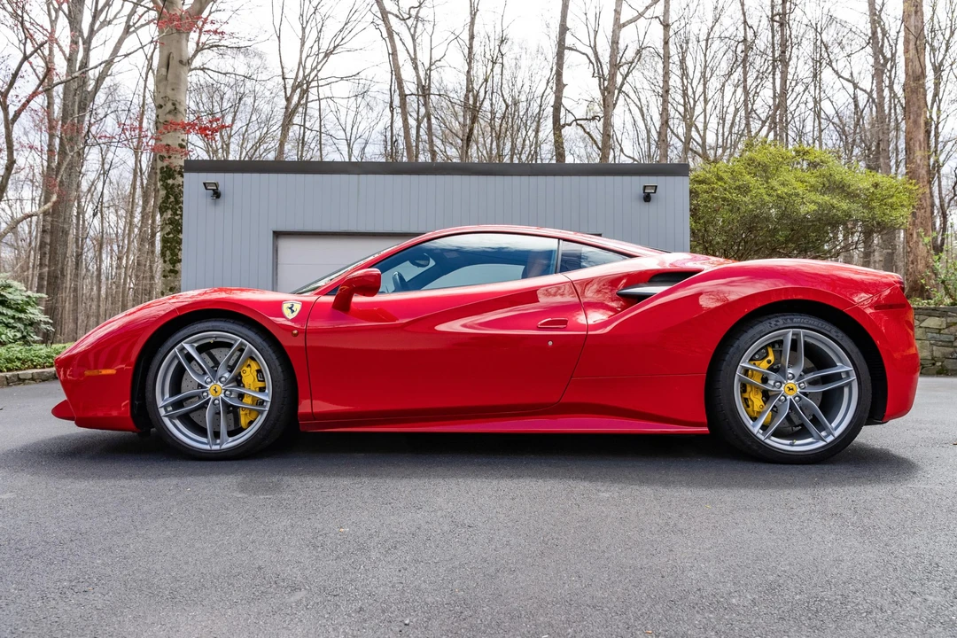 2018 Ferrari 488 GTB - Image 3 of 31