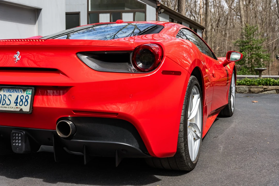 2018 Ferrari 488 GTB - Image 29 of 31