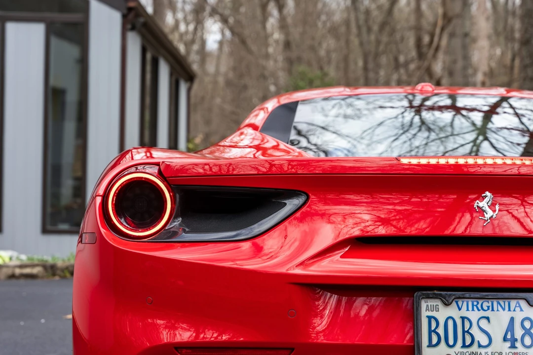 2018 Ferrari 488 GTB - Image 25 of 31