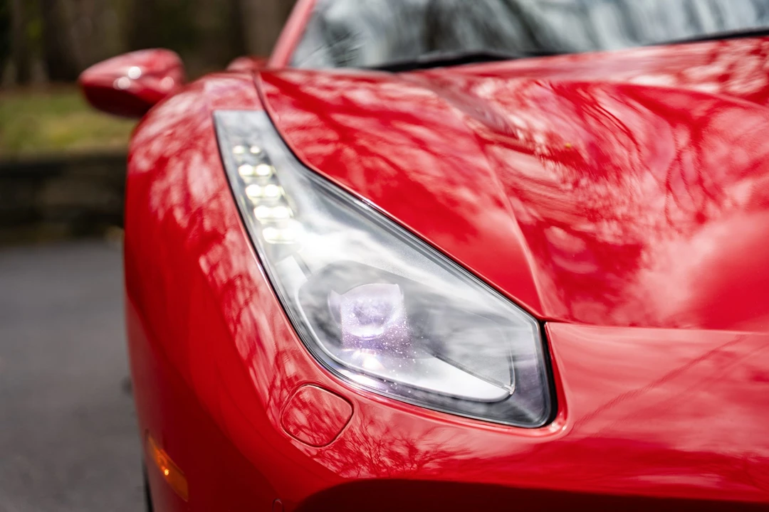 2018 Ferrari 488 GTB - Image 14 of 31