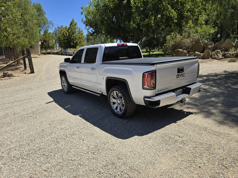2018 GMC Sierra 4th Gen - Image 31 of 31